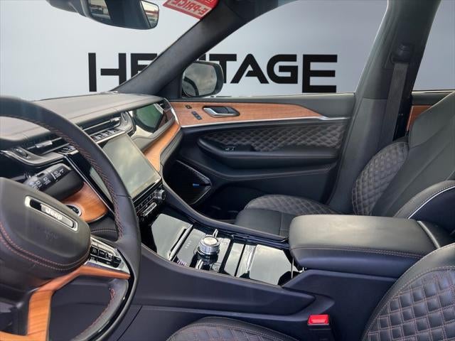 2025 Jeep Grand Cherokee Summit Reserve 4x4