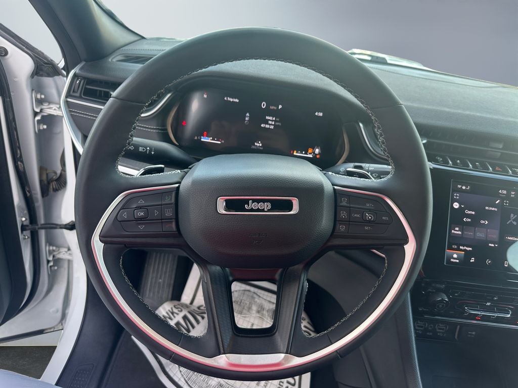 2024 Jeep Grand Cherokee L Altitude 4x4