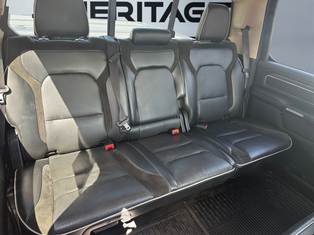 2020 RAM 1500 Laramie Crew Cab 4x4 5'7' Box