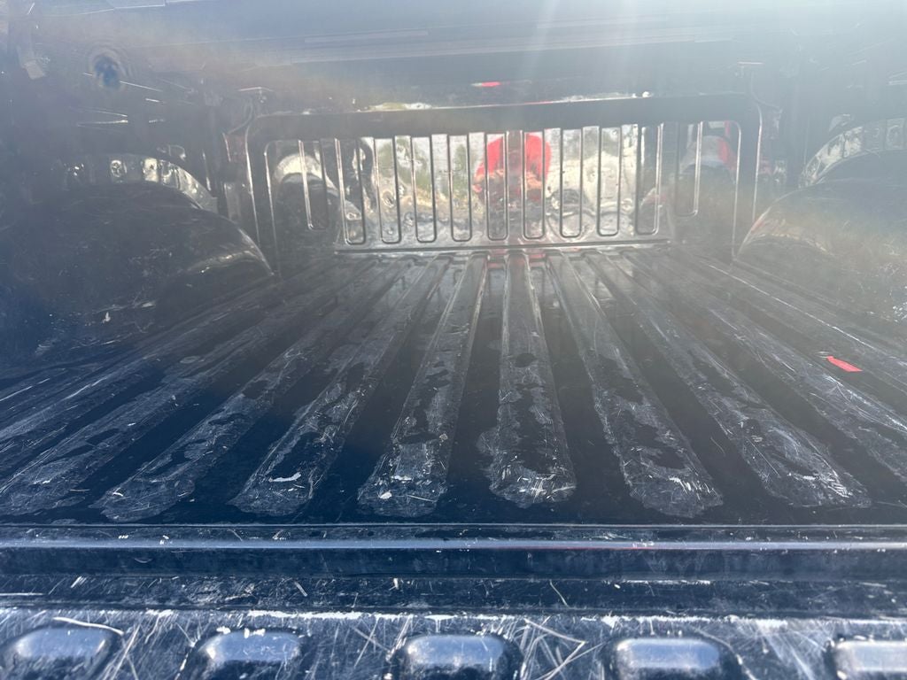 2020 RAM 1500 Laramie Crew Cab 4x4 5'7' Box