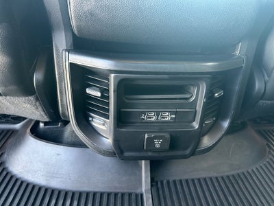 2020 RAM 1500 Laramie Crew Cab 4x4 5'7' Box