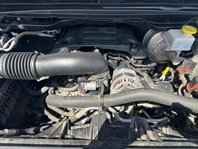 2020 RAM 1500 Laramie Crew Cab 4x4 5'7' Box