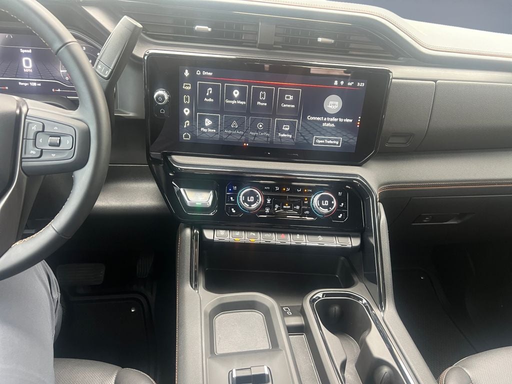 2025 GMC Sierra 2500HD 4WD Crew Cab Standard Bed AT4