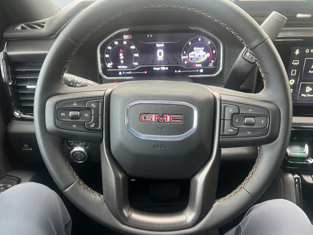 2025 GMC Sierra 2500HD 4WD Crew Cab Standard Bed AT4