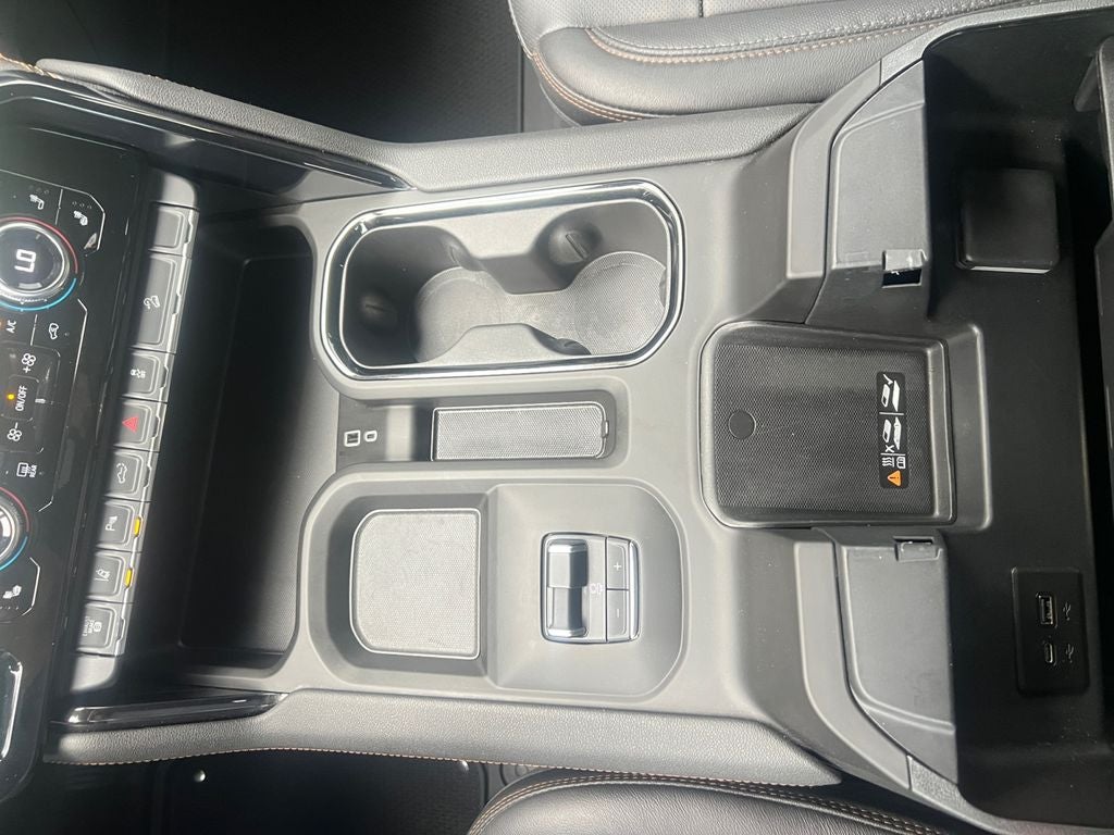 2025 GMC Sierra 2500HD 4WD Crew Cab Standard Bed AT4