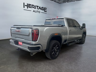 2025 GMC Sierra 2500HD 4WD Crew Cab Standard Bed AT4