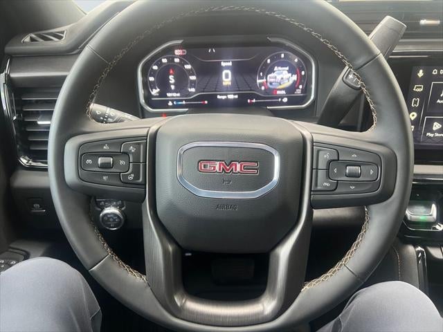 2025 GMC Sierra 2500HD 4WD Crew Cab Standard Bed AT4