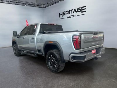 2025 GMC Sierra 2500HD 4WD Crew Cab Standard Bed AT4