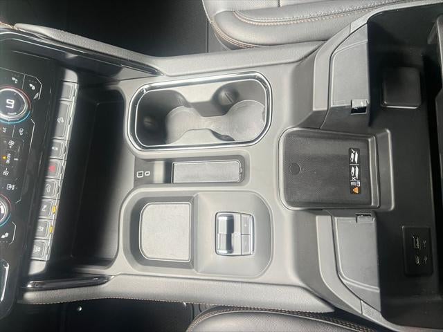 2025 GMC Sierra 2500HD 4WD Crew Cab Standard Bed AT4