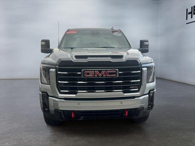 2025 GMC Sierra 2500HD 4WD Crew Cab Standard Bed AT4