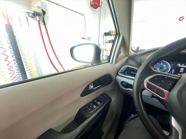 2021 Chrysler Voyager L