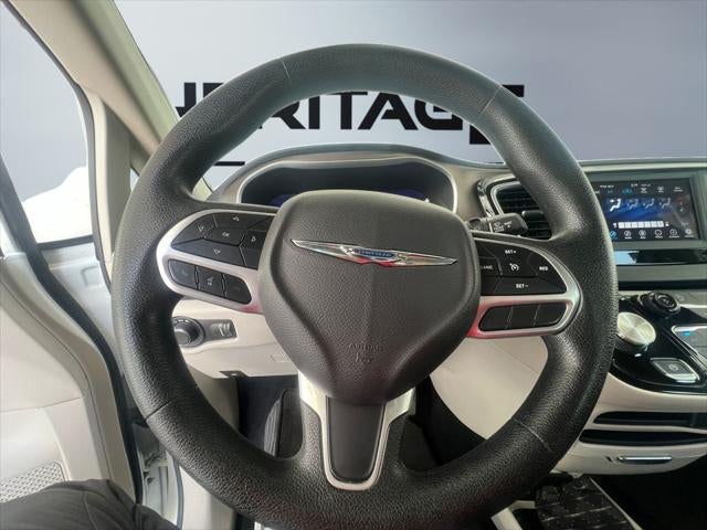 2021 Chrysler Voyager L