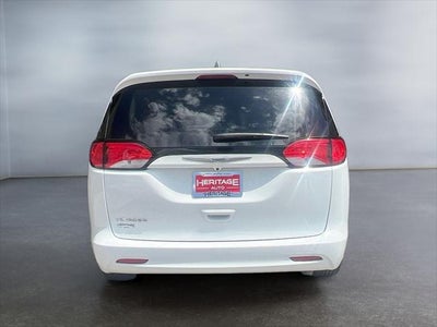 2021 Chrysler Voyager L