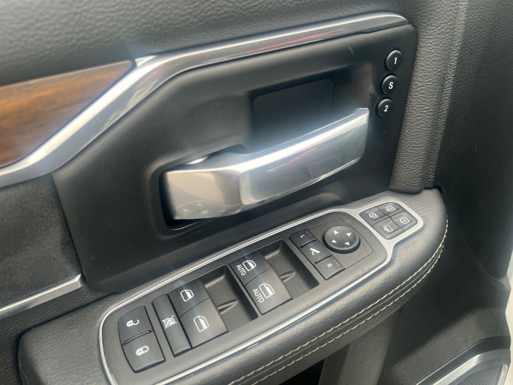 2024 RAM 2500 Laramie Crew Cab 4x4 6'4' Box