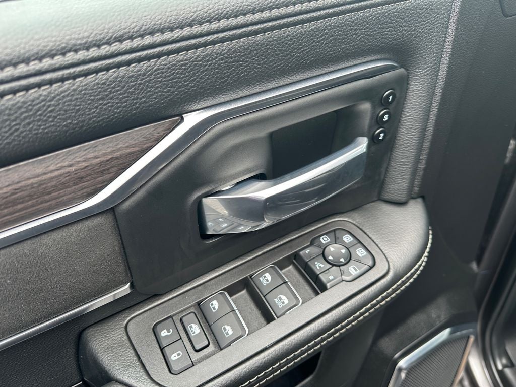 2025 RAM 2500 Laramie Crew Cab 4x4 6'4' Box