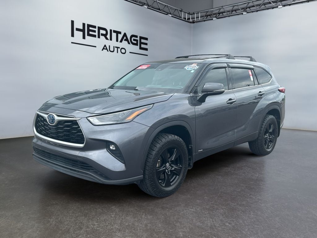 2022 Toyota Highlander Hybrid LE