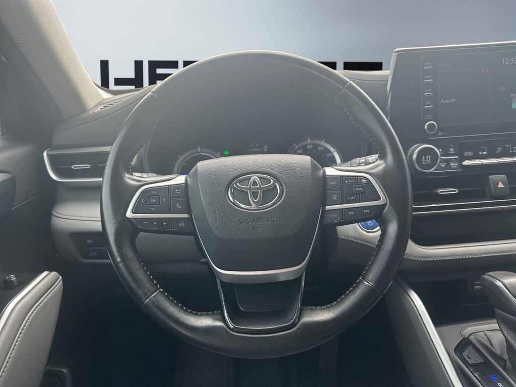 2022 Toyota Highlander Hybrid LE