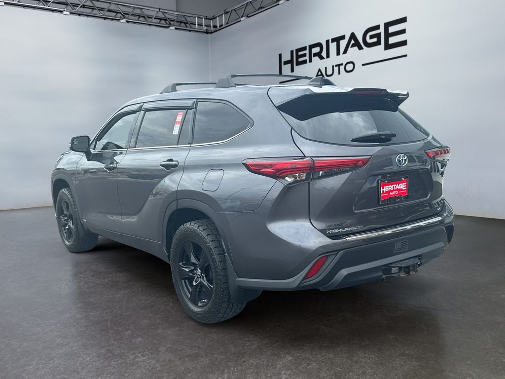 2022 Toyota Highlander Hybrid LE