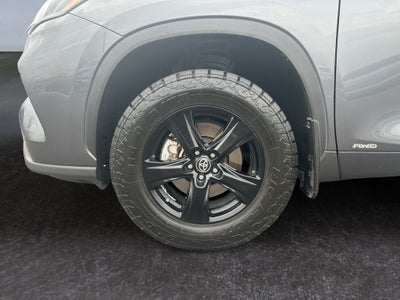2022 Toyota Highlander Hybrid LE