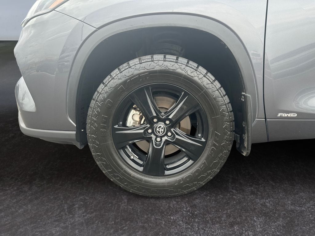 2022 Toyota Highlander Hybrid LE