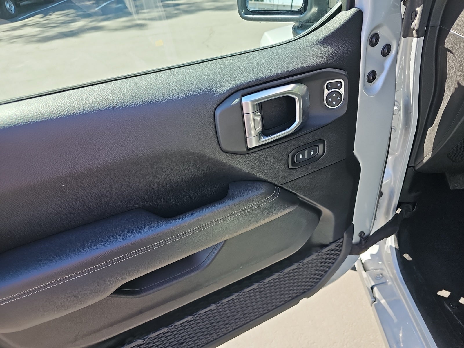 2023 Jeep Wrangler Sahara 4x4