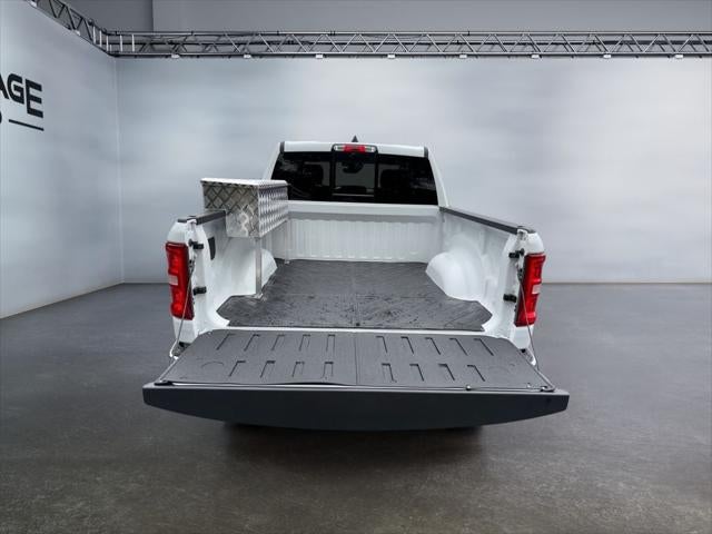 2025 RAM 1500 Laramie Crew Cab 4x4 5'7' Box