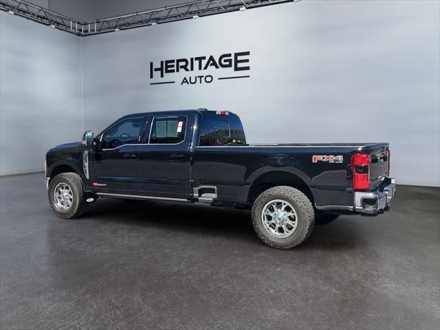 2023 Ford F-350 LARIAT