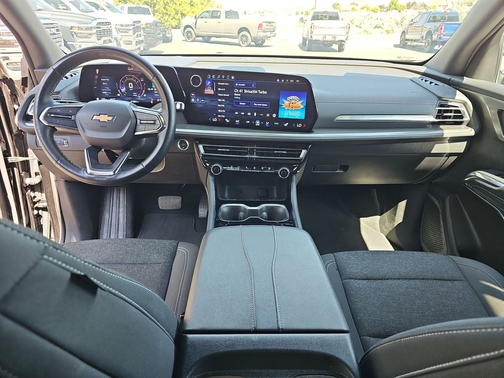 2024 Chevrolet Traverse AWD LT