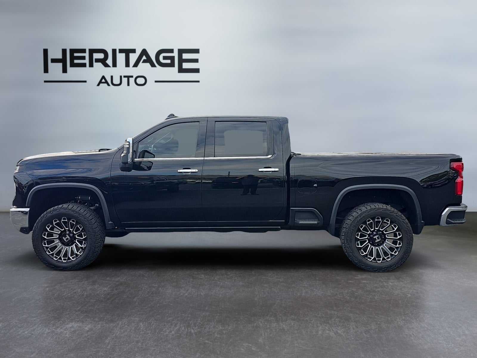 2024 Chevrolet Silverado 4WD Crew Cab Standard Bed LTZ