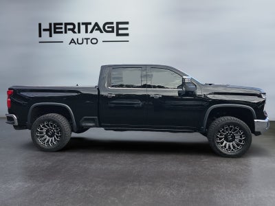 2024 Chevrolet Silverado 4WD Crew Cab Standard Bed LTZ