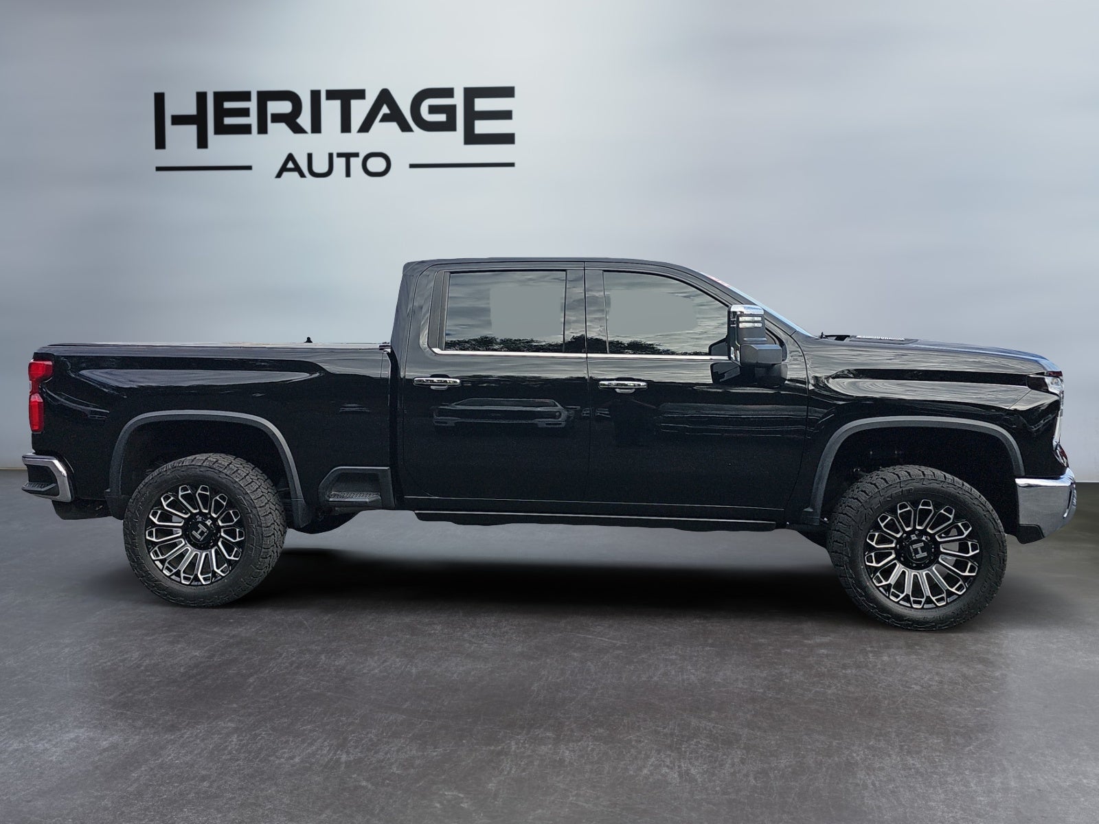 2024 Chevrolet Silverado 4WD Crew Cab Standard Bed LTZ