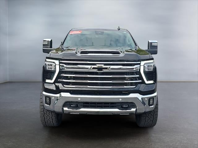 2024 Chevrolet Silverado 4WD Crew Cab Standard Bed LTZ