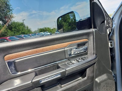 2017 RAM 2500 Laramie Crew Cab 4x4 6'4' Box