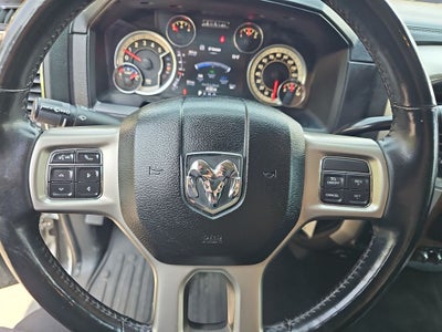 2017 RAM 2500 Laramie Crew Cab 4x4 6'4' Box