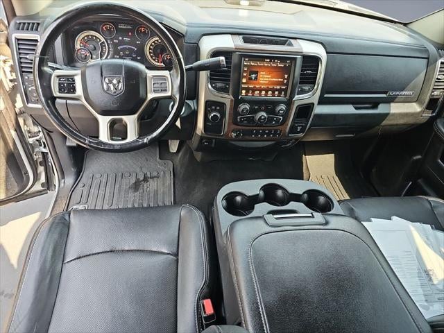 2017 RAM 2500 Laramie Crew Cab 4x4 6'4' Box