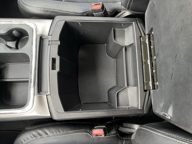 2017 RAM 1500 Night Crew Cab 4x4 5'7' Box