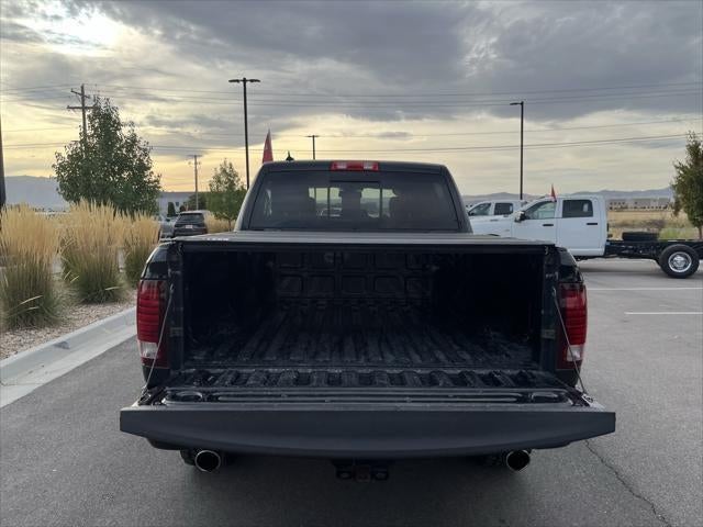 2017 RAM 1500 Night Crew Cab 4x4 5'7' Box
