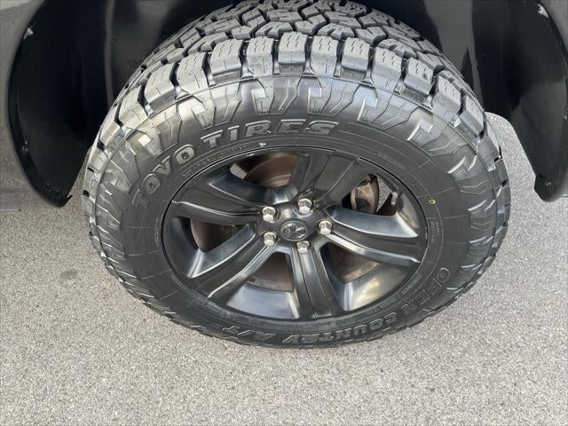 2017 RAM 1500 Night Crew Cab 4x4 5'7' Box