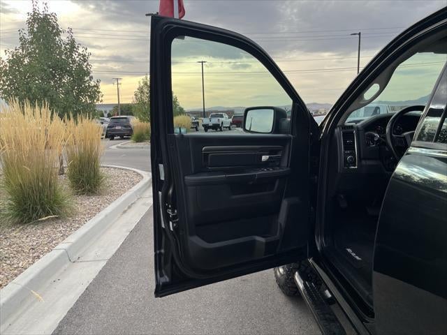 2017 RAM 1500 Night Crew Cab 4x4 5'7' Box