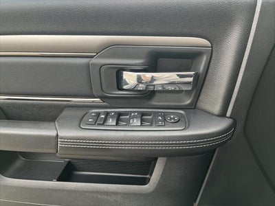 2017 RAM 1500 Night Crew Cab 4x4 5'7' Box