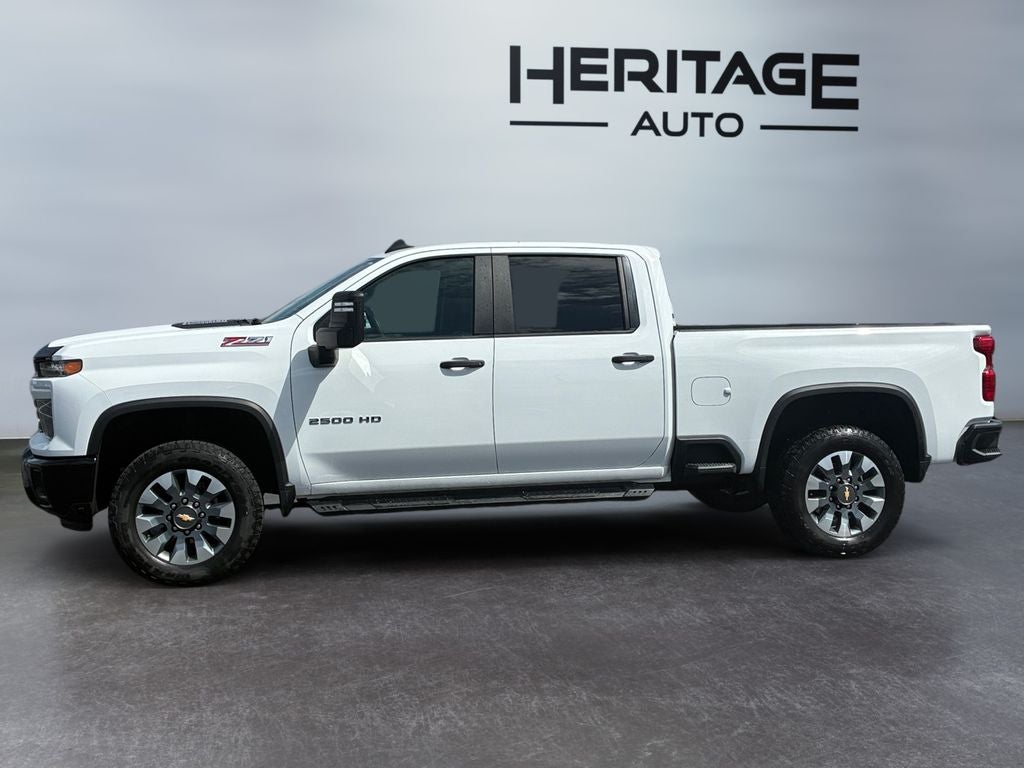 2024 Chevrolet Silverado 2500HD 4WD Crew Cab Standard Bed Custom