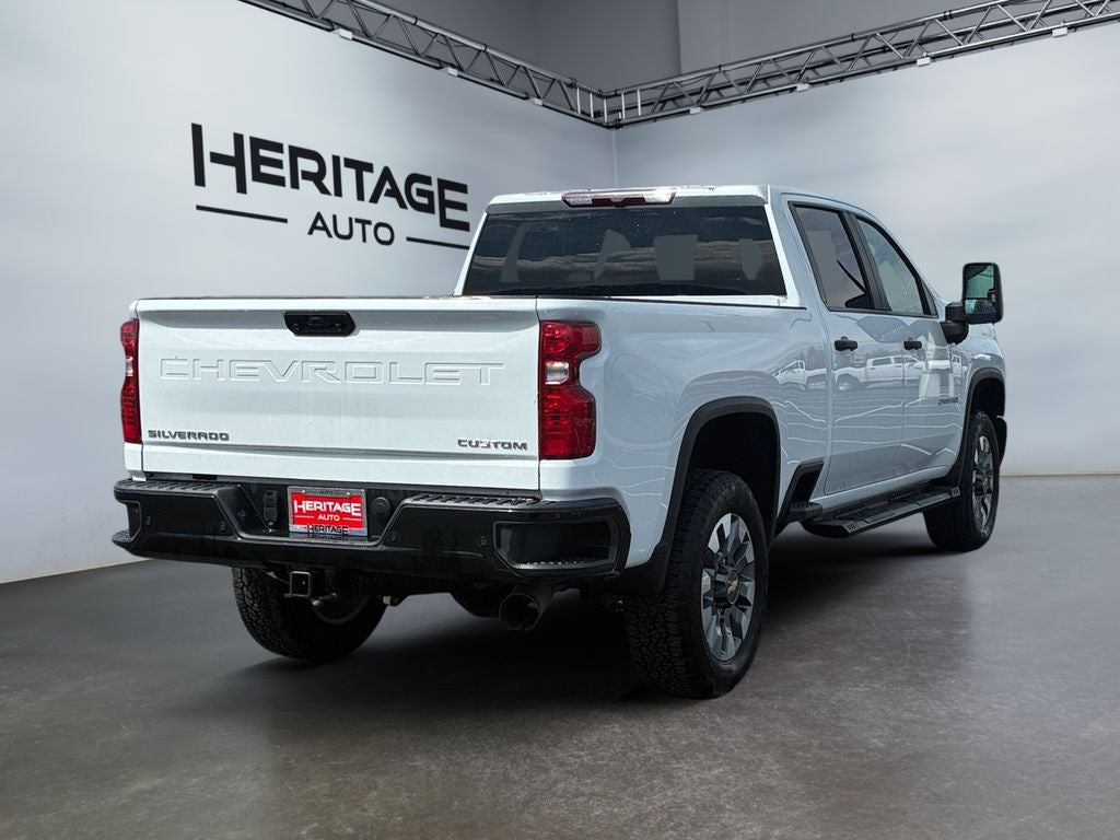 2024 Chevrolet Silverado 2500HD 4WD Crew Cab Standard Bed Custom