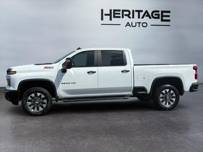 2024 Chevrolet Silverado 2500HD 4WD Crew Cab Standard Bed Custom