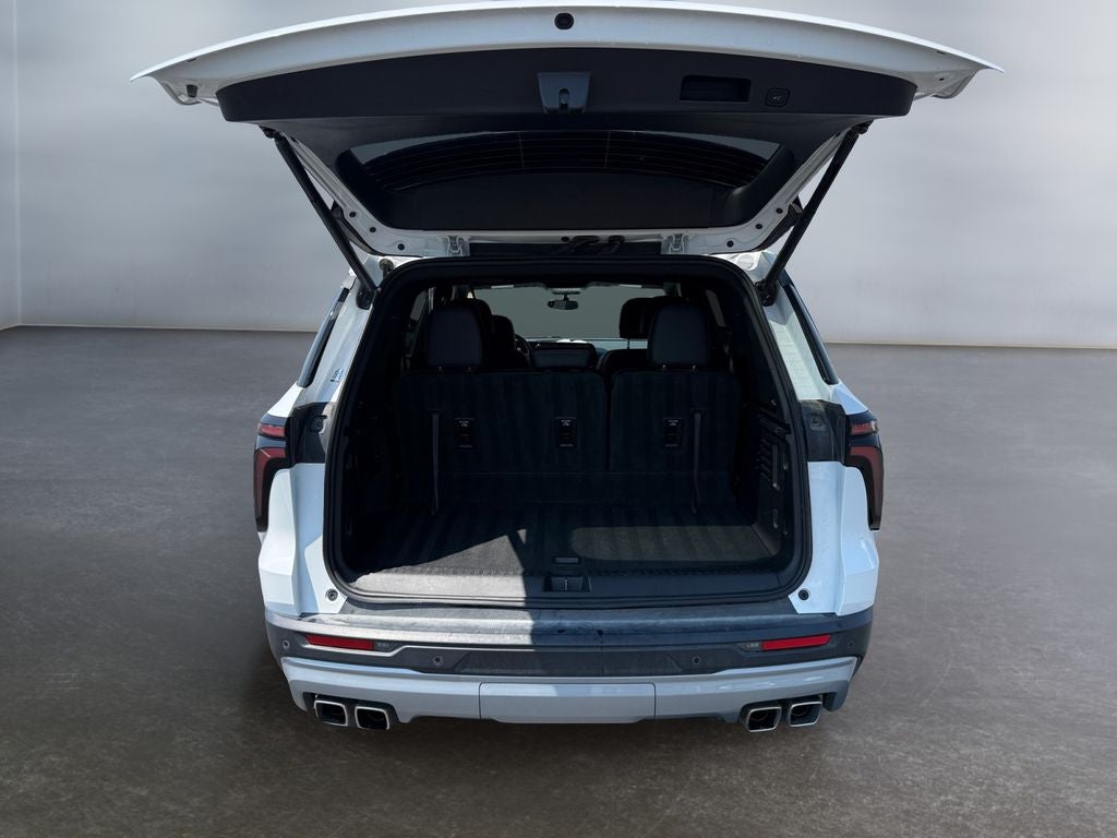 2026 Chevrolet Traverse AWD LT