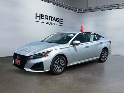 2023 Nissan Altima SV FWD