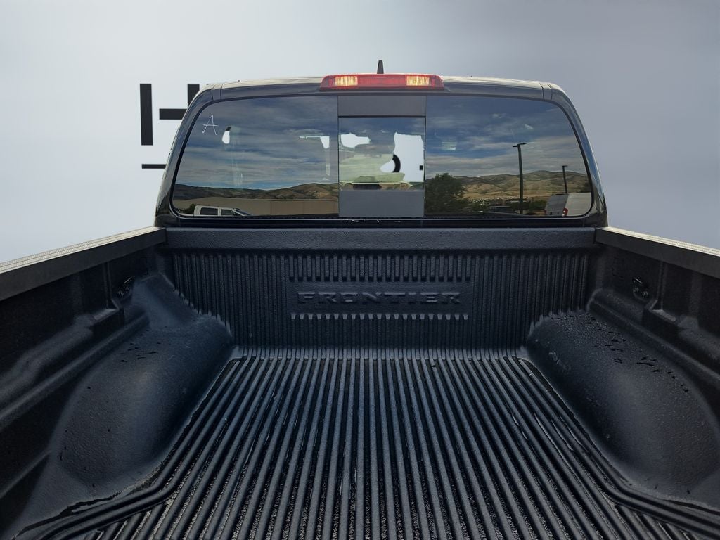 2025 Nissan Frontier Crew Cab PRO-4X 4x4