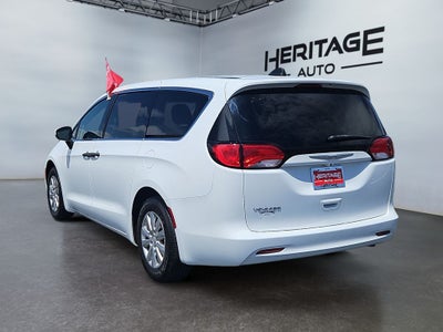 2021 Chrysler Voyager L