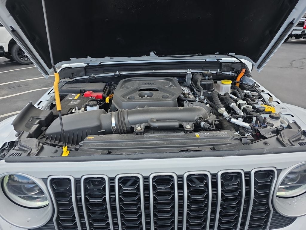 2025 Jeep Wrangler 4xe Sahara