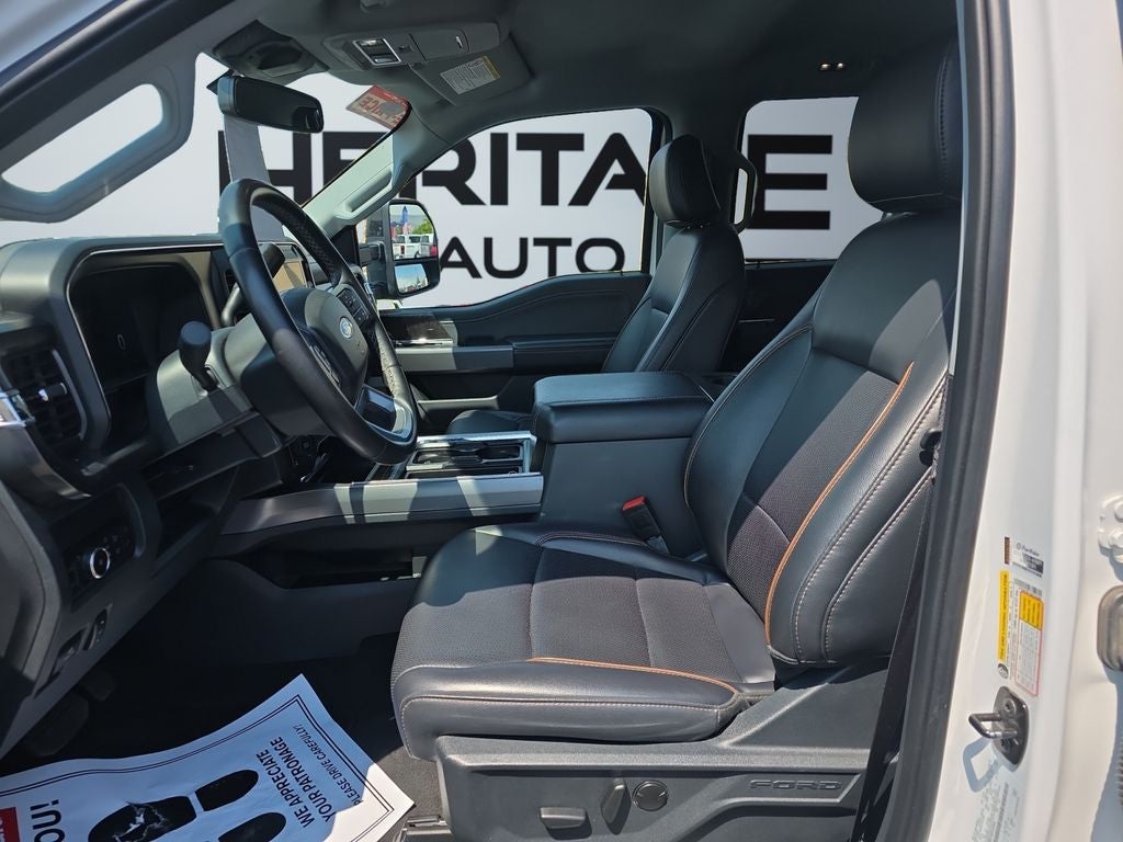 2025 Ford F-350 LARIAT