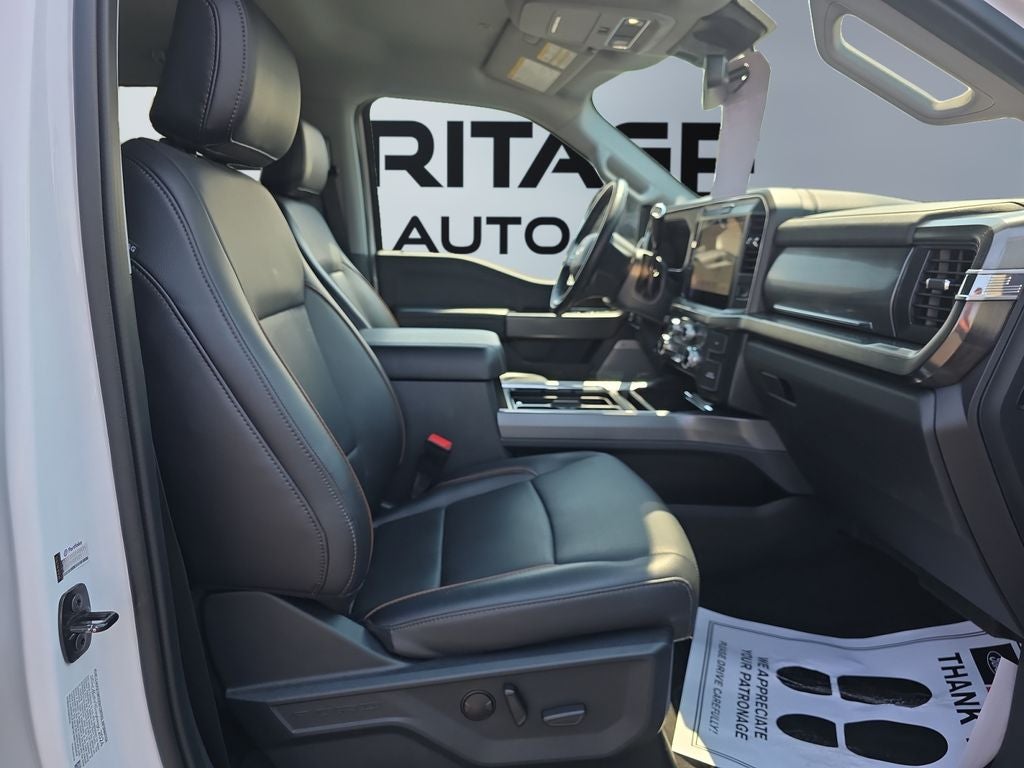 2025 Ford F-350 LARIAT